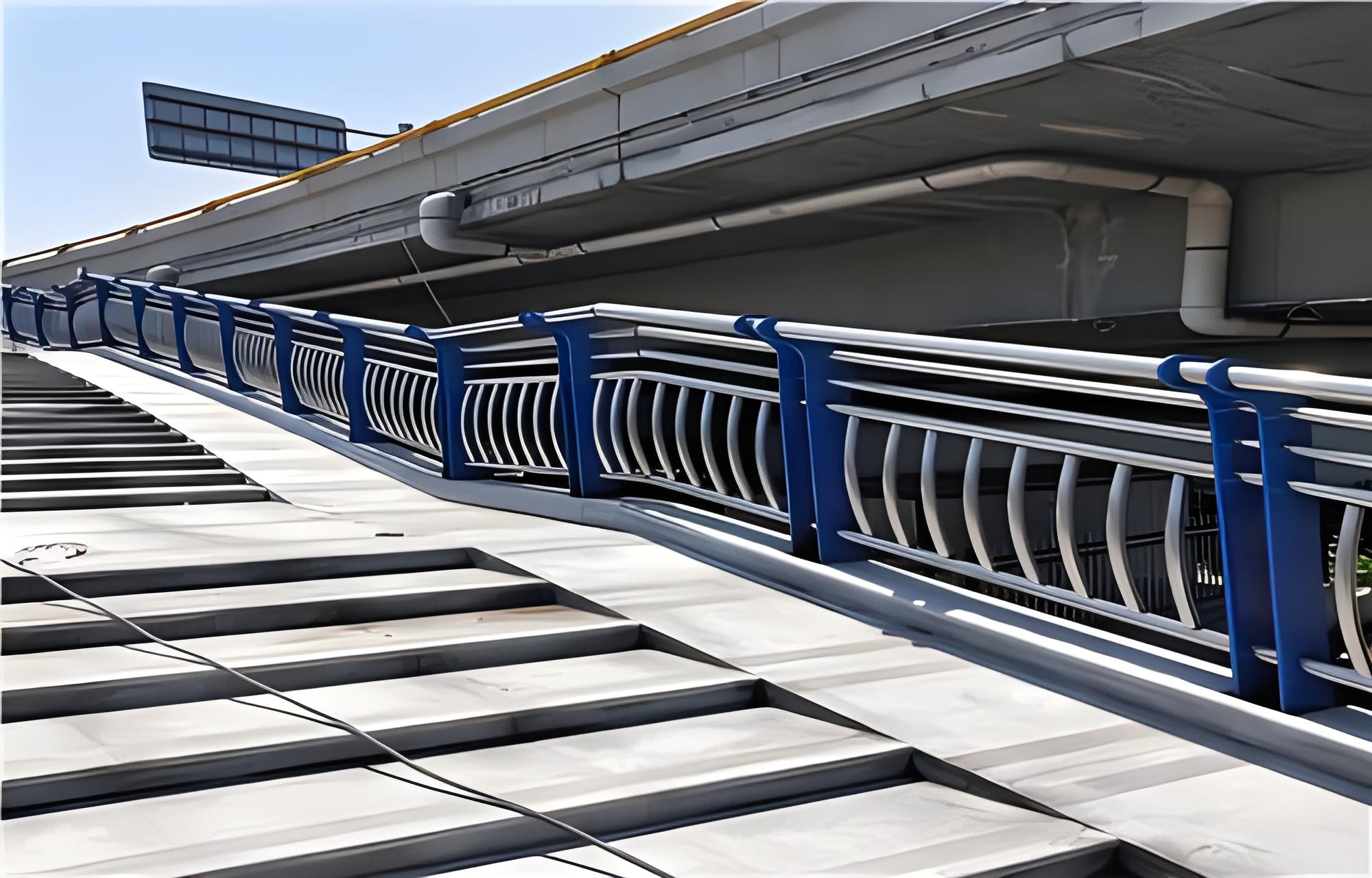 扬州不锈钢桥梁护栏维护方案：确保安全，延长使用寿命